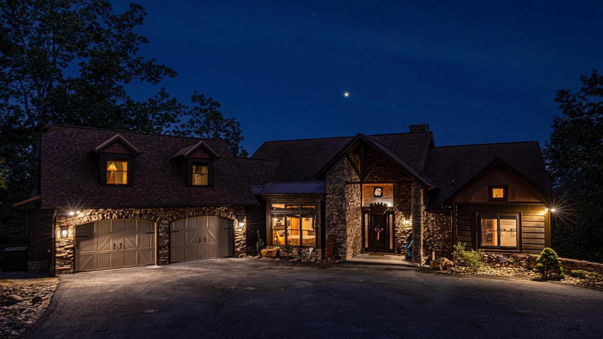Five Bears Mountain View Lodge Сивиървил Екстериор снимка