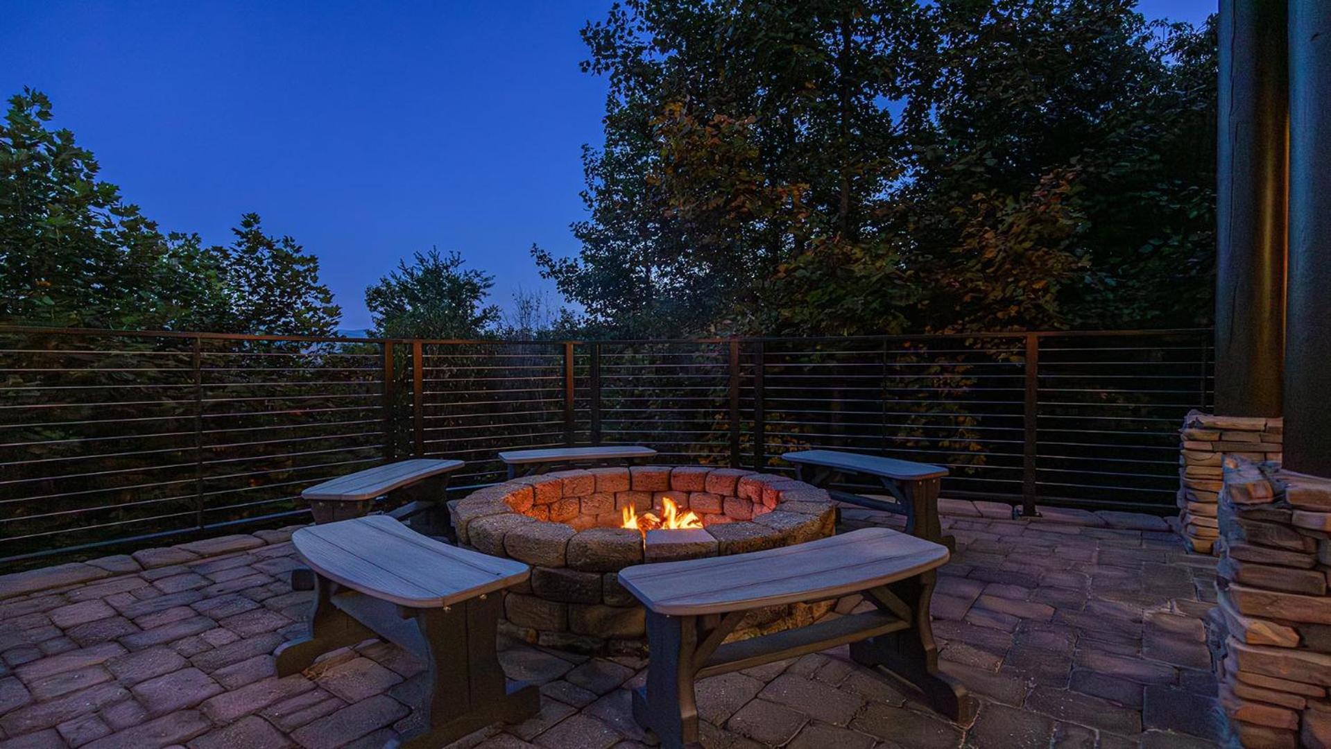 Five Bears Mountain View Lodge Сивиървил Екстериор снимка