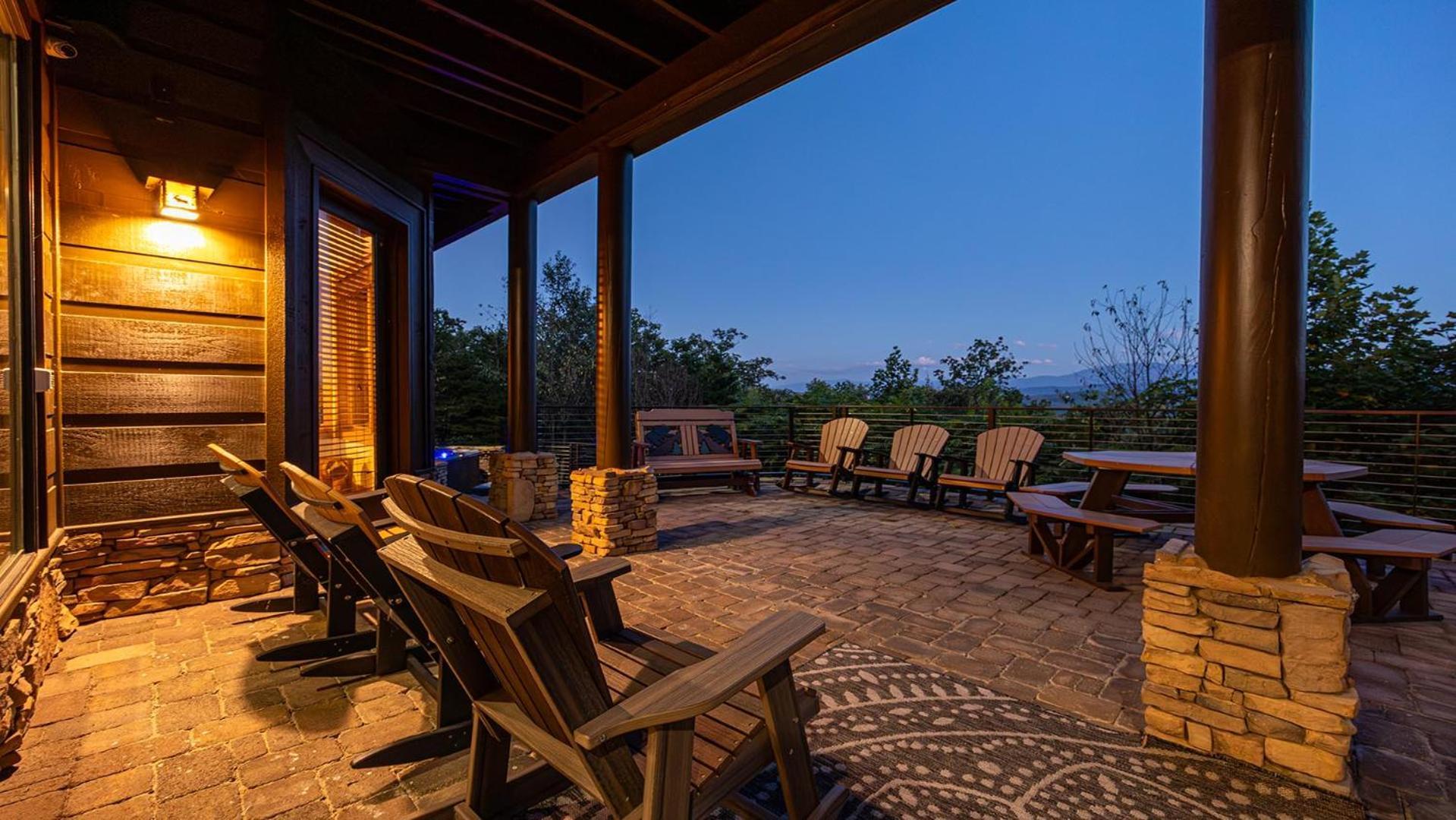 Five Bears Mountain View Lodge Сивиървил Екстериор снимка