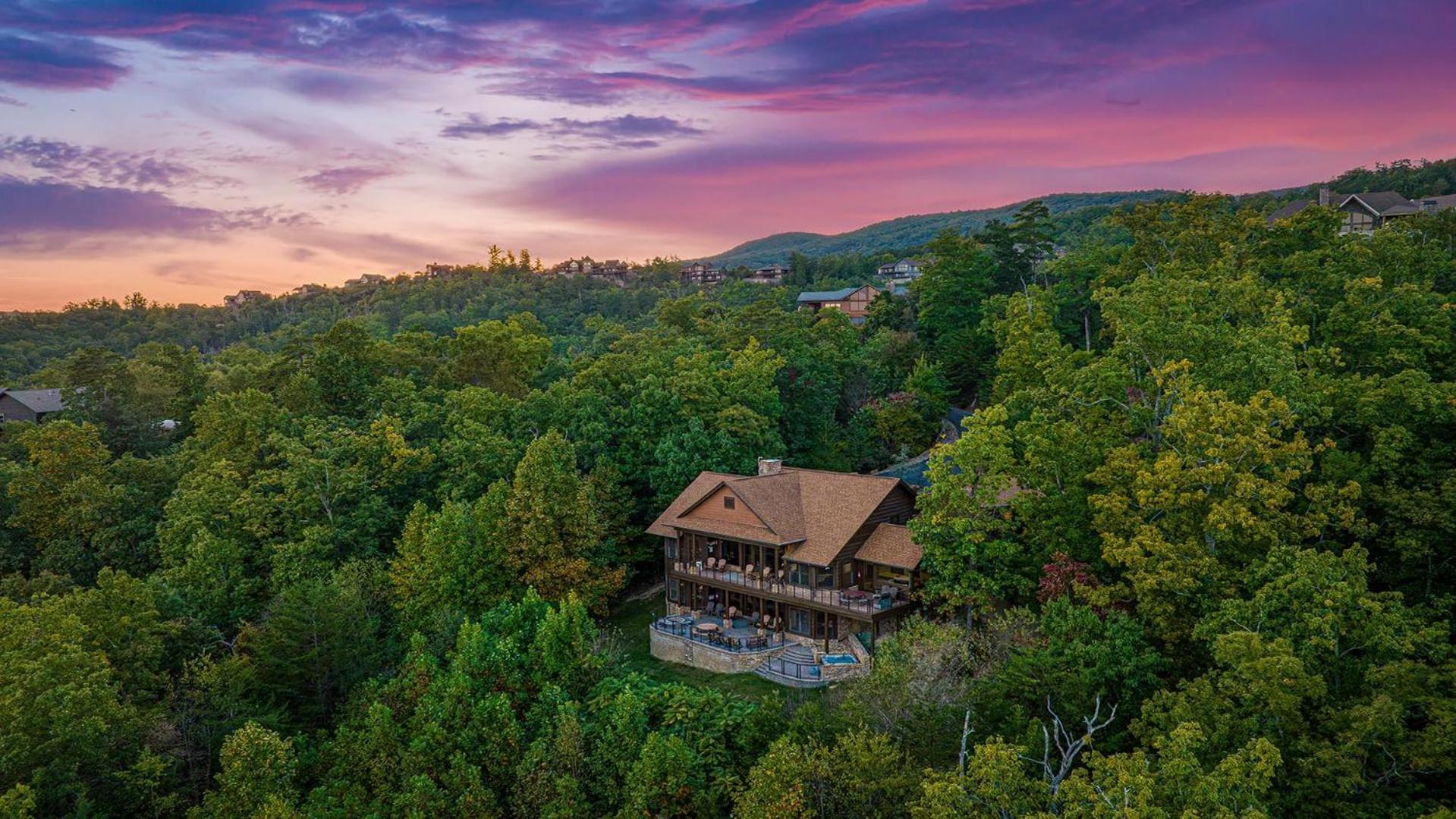 Five Bears Mountain View Lodge Сивиървил Екстериор снимка