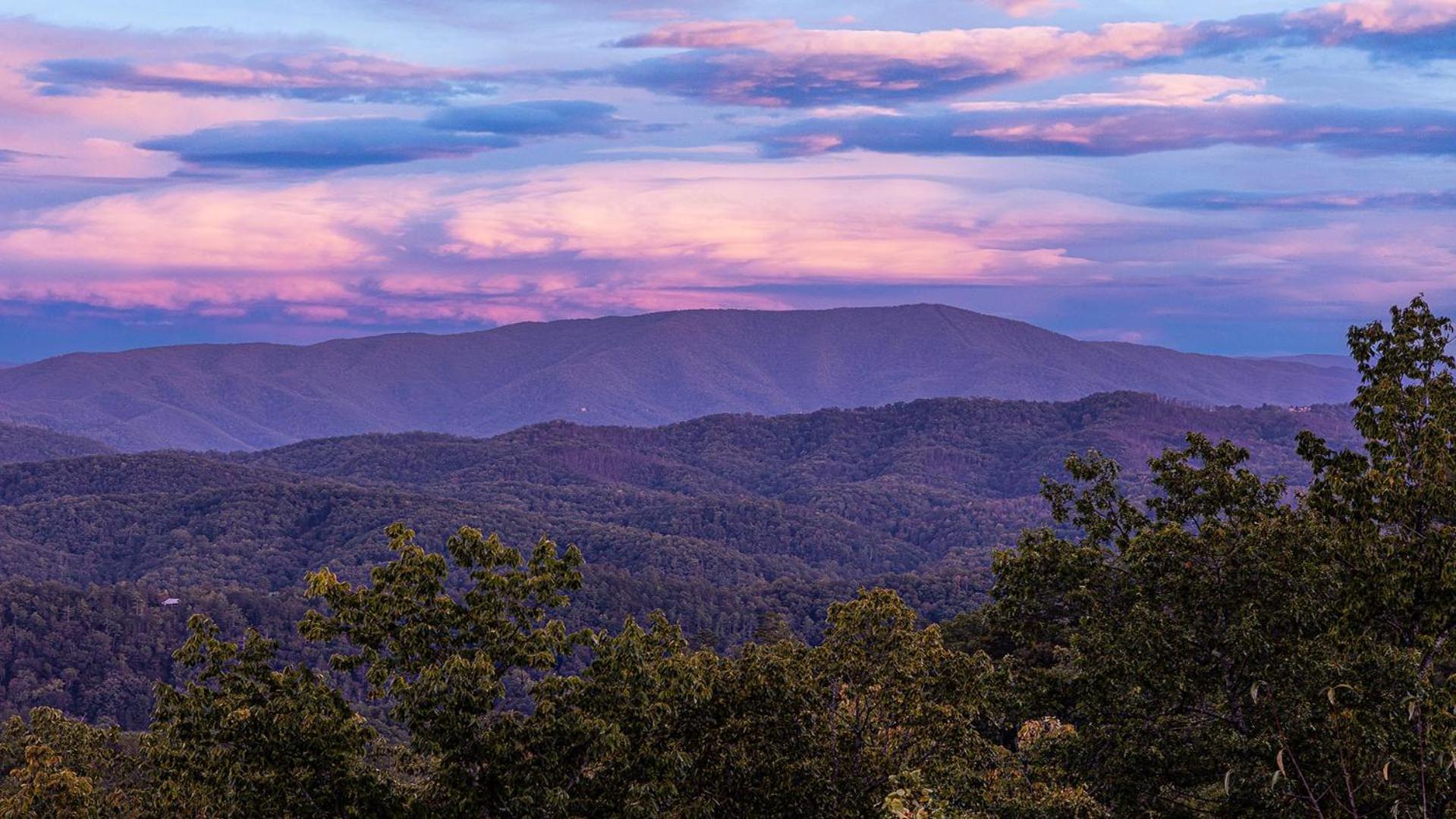 Five Bears Mountain View Lodge Сивиървил Екстериор снимка
