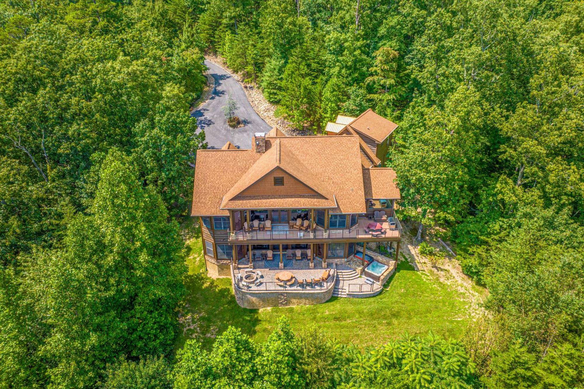Five Bears Mountain View Lodge Сивиървил Екстериор снимка