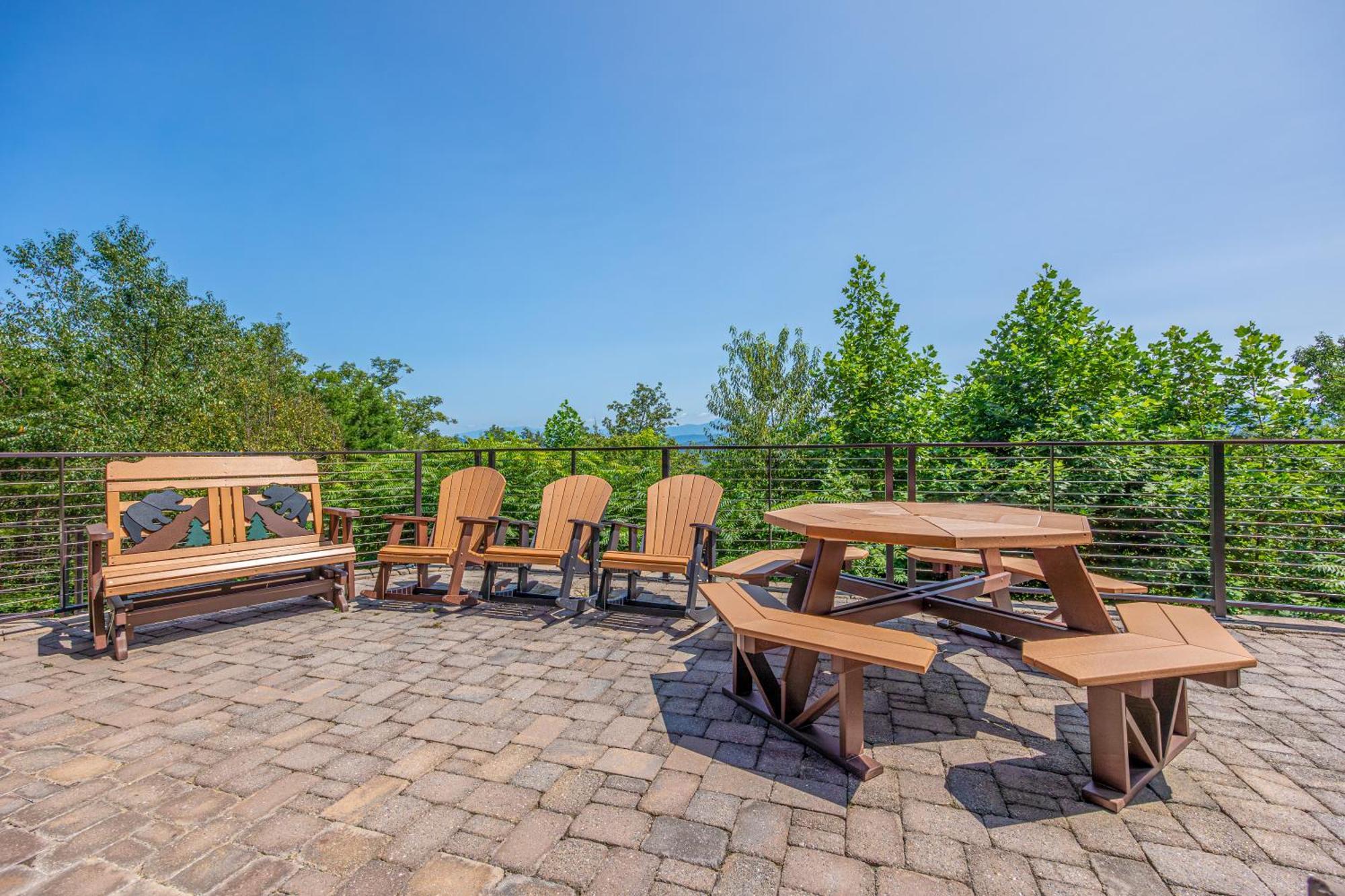 Five Bears Mountain View Lodge Сивиървил Екстериор снимка