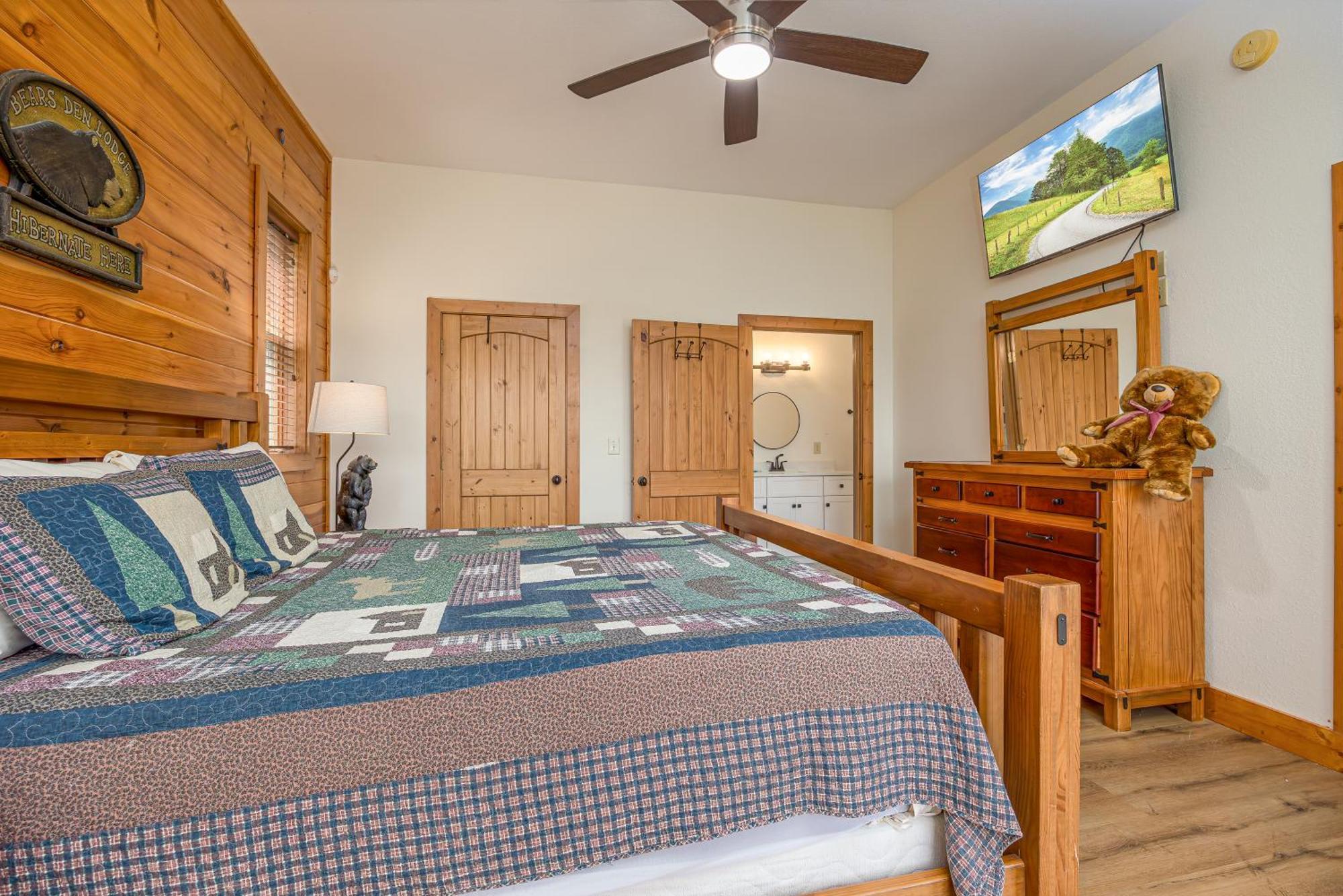 Five Bears Mountain View Lodge Сивиървил Екстериор снимка