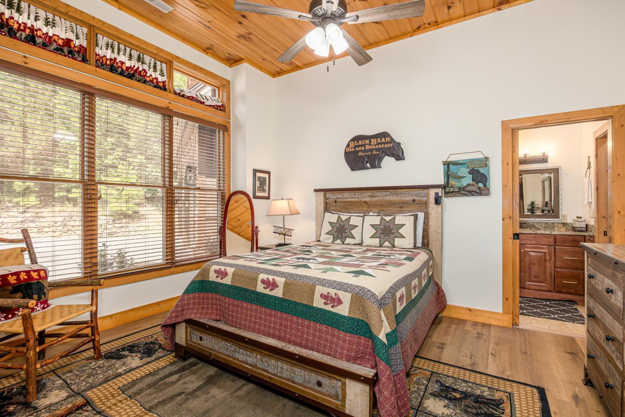 Five Bears Mountain View Lodge Сивиървил Екстериор снимка