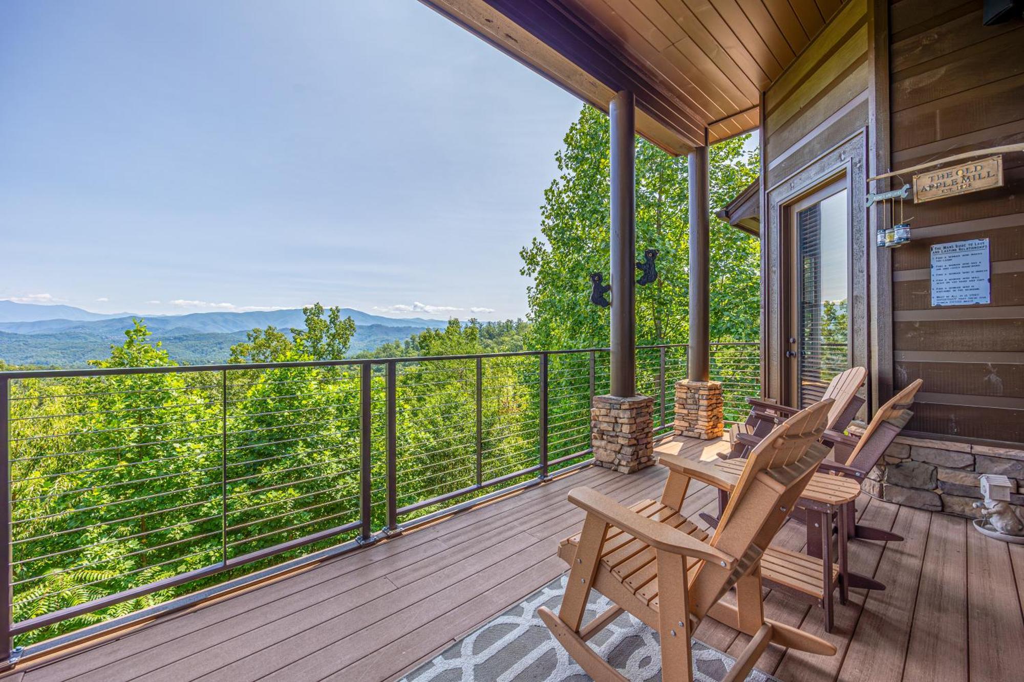 Five Bears Mountain View Lodge Сивиървил Екстериор снимка